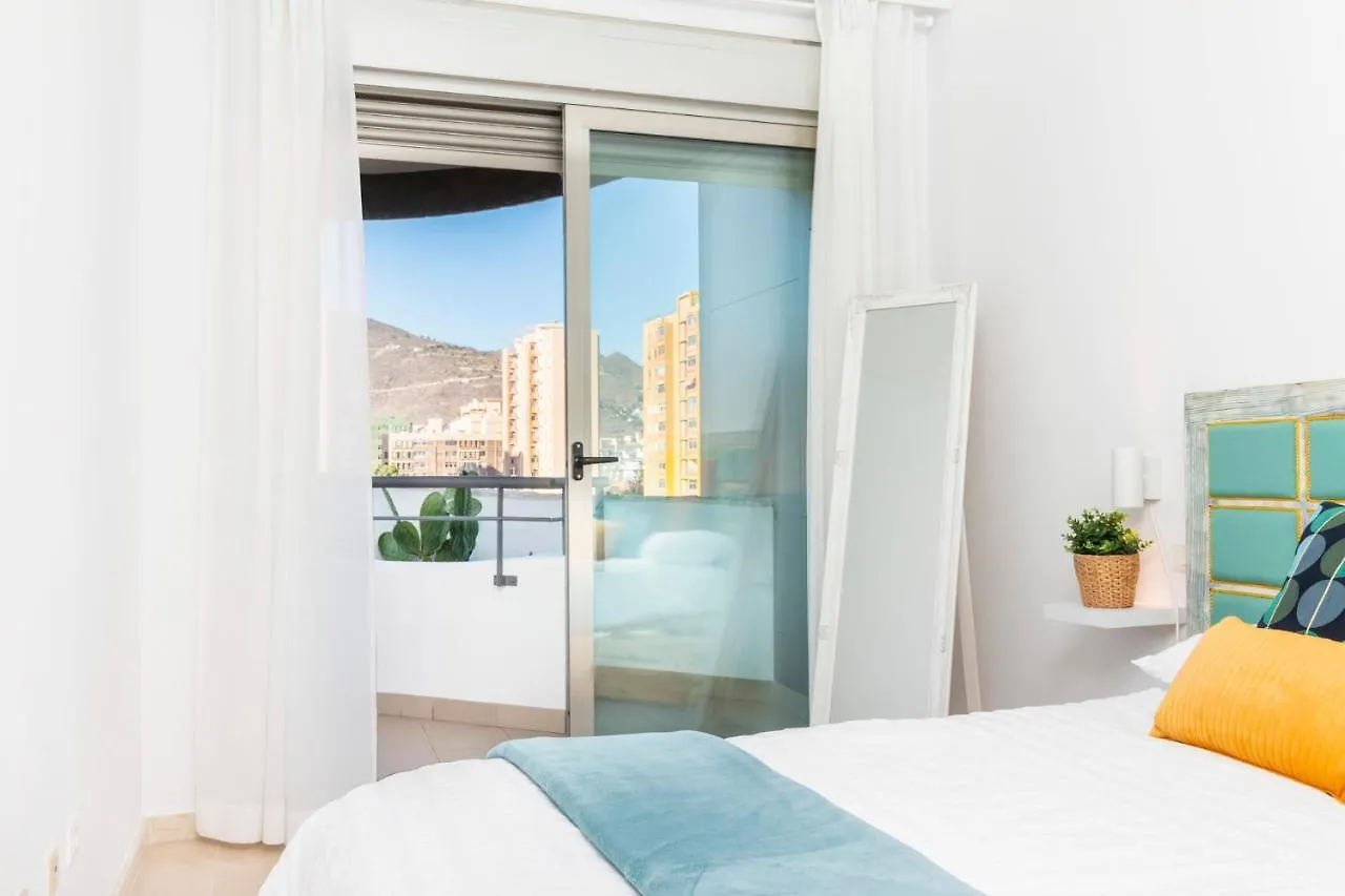 Green Cactus Cosy Loft, Wifi & Gym サンタクルスデテネリフェ 0*,  スペイン